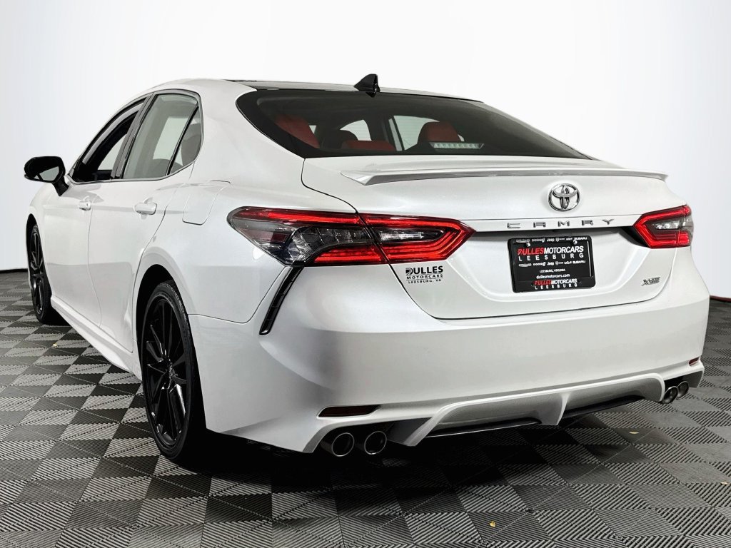 Used 2021 Toyota Camry XSE FWD image 5