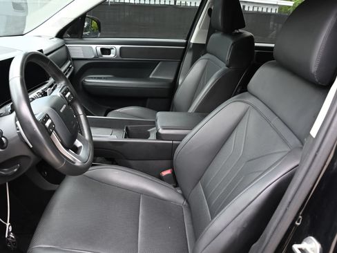 Used 2024 Hyundai Santa Fe SEL FWD image 16