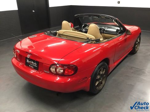 Used 2002 MAZDA MX-5 Miata LS image 11