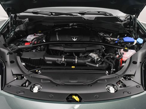 New 2025 Maserati Grecale Modena image 29