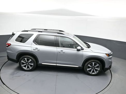 Used 2024 Honda Pilot Touring image 39