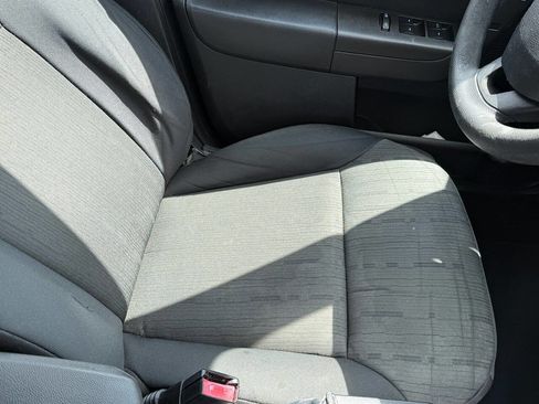 Used 2010 Ford Focus SE image 32