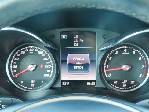 Used 2016 Mercedes-Benz GLC 300 4MATIC image 22