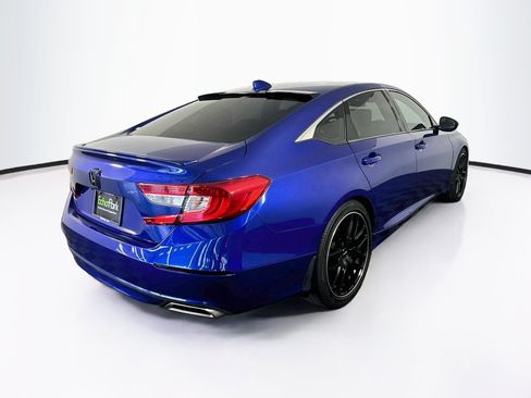 Used 2018 Honda Accord Sport image 9