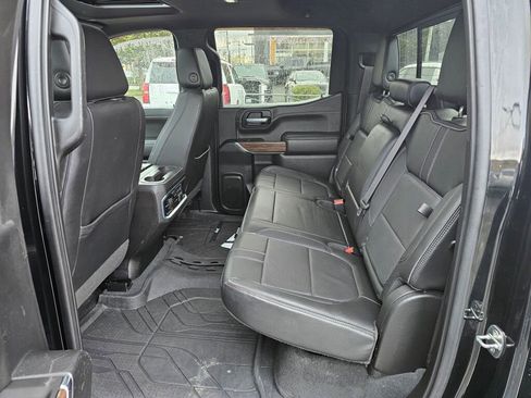 Used 2020 Chevrolet Silverado 1500 High Country w/ Technology Package image 15