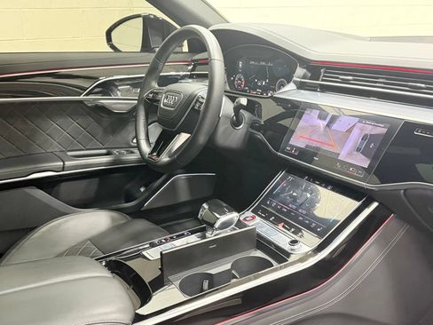 Used 2023 Audi S8 AWD/4WD image 40
