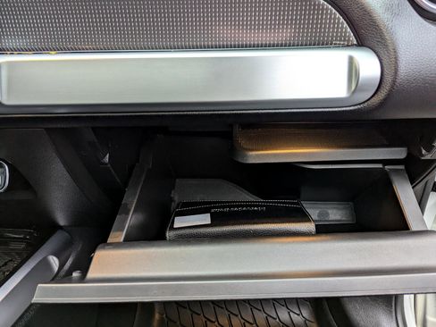 Used 2021 Mercedes-Benz GLB 250 4MATIC image 34