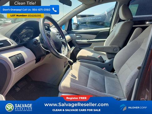 Used 2016 Honda Odyssey LX image 9