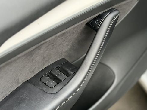 Used 2022 Tesla Model 3 Long Range image 28