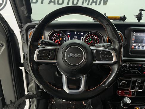 Used 2021 Jeep Gladiator Mojave w/ Cold Weather Group AWD/4WD image 19