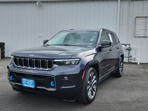 Used 2022 Jeep Grand Cherokee Overland AWD/4WD image 1