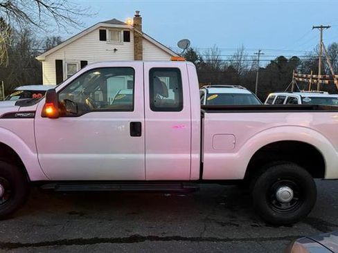 Used 2015 Ford F250 XL w/ Power Equipment Group image 9