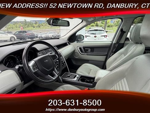 Used 2017 Land Rover Discovery Sport HSE Luxury AWD/4WD image 16