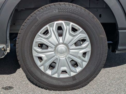 Used 2025 Ford Transit 250 Low Roof w/ Exterior Upgrade Package RWD image 11