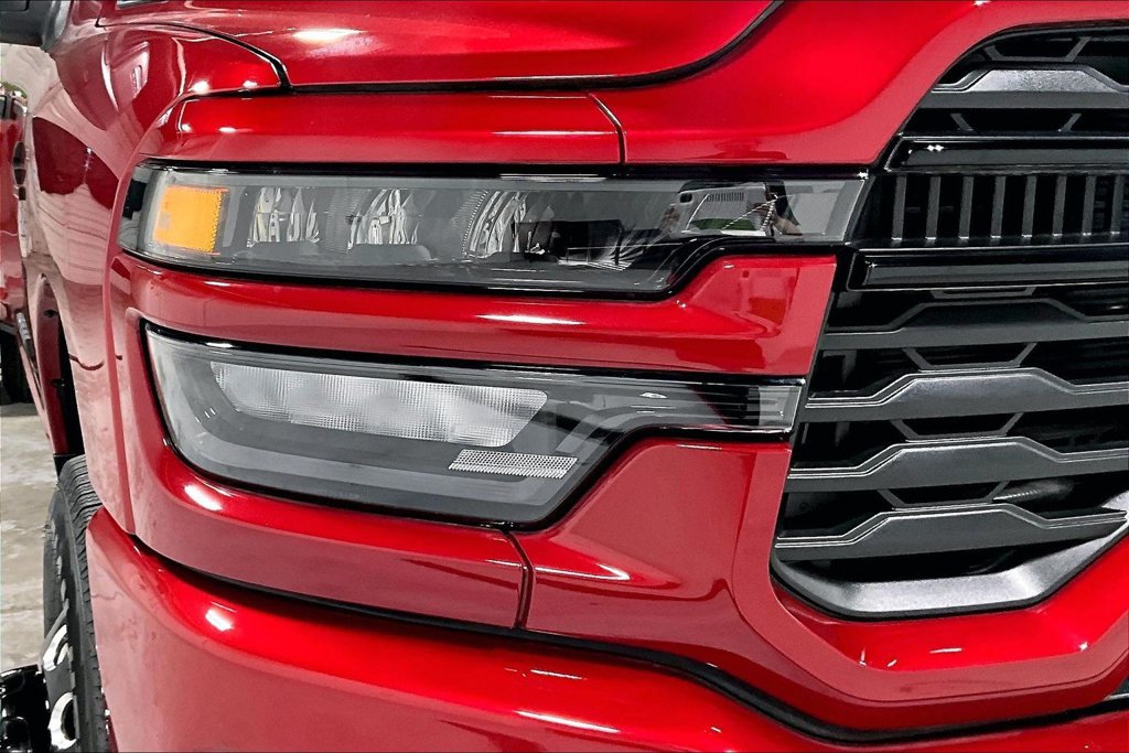New 2026 RAM 3500 Big Horn AWD/4WD image 28
