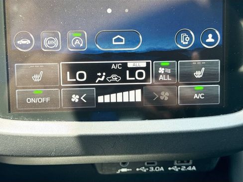Used 2026 Subaru Forester Premium AWD/4WD image 17