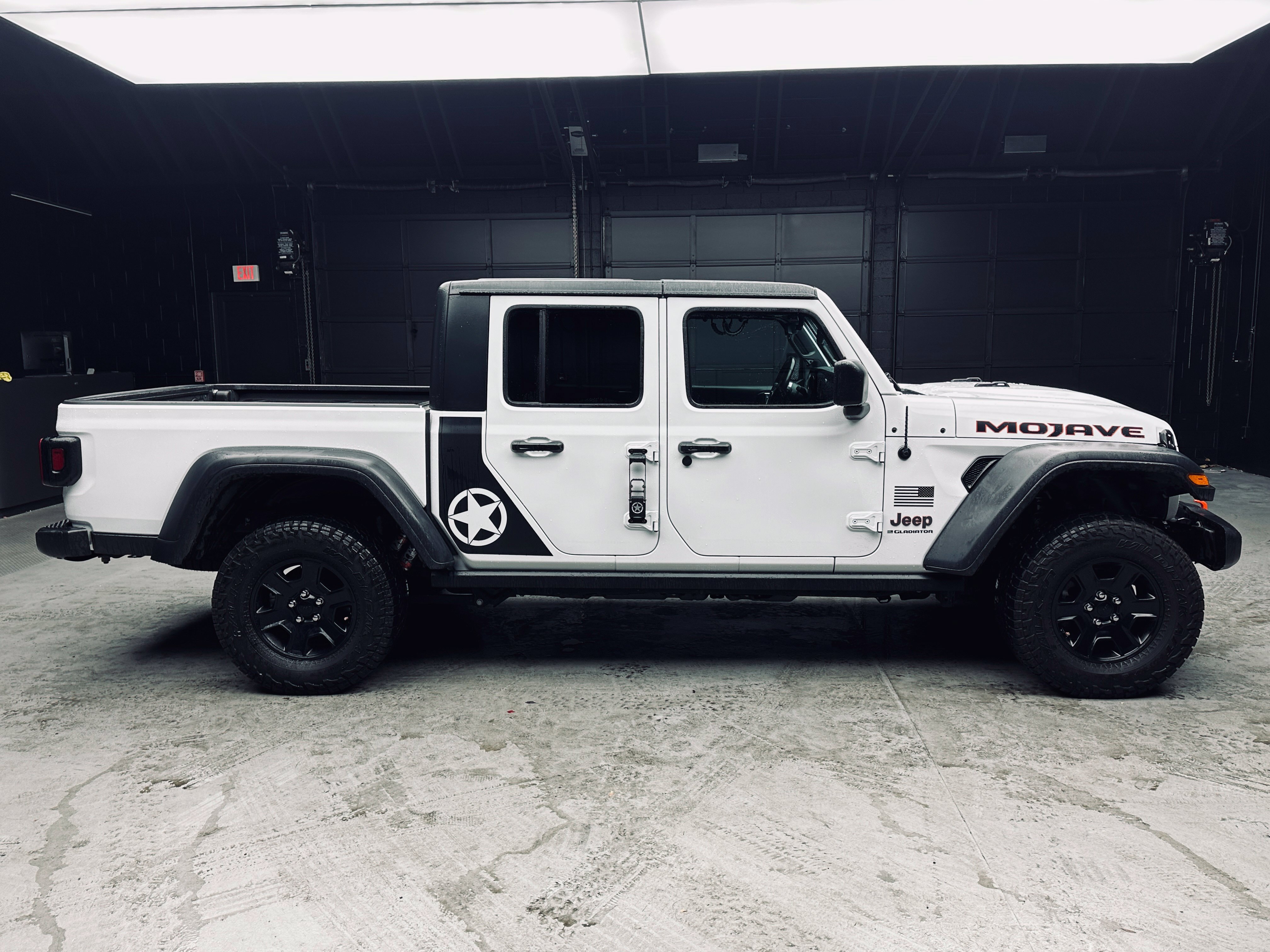 Used 2023 Jeep Gladiator Mojave w/ Cold Weather Group AWD/4WD image 7