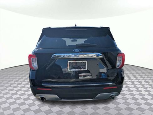 Used 2021 Ford Explorer Limited w/ Equipment Group 301A RWD image 4