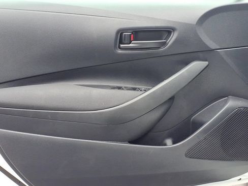Certified 2025 Toyota Corolla LE FWD image 14