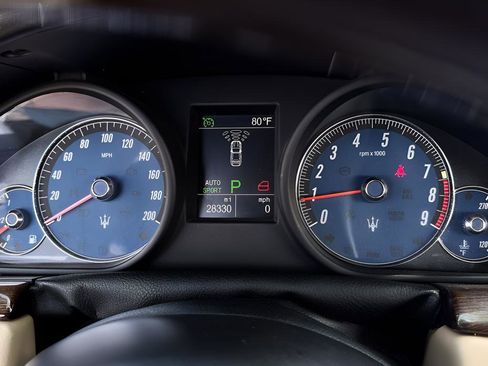 Used 2011 Maserati GranTurismo Convertible image 22