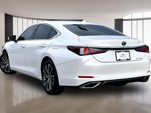 Used 2025 Lexus ES 350 w/ Premium Package FWD image 12