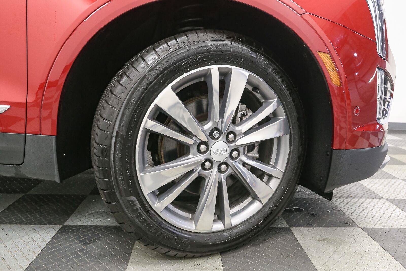 Used 2021 Cadillac XT5 Premium Luxury AWD/4WD image 15