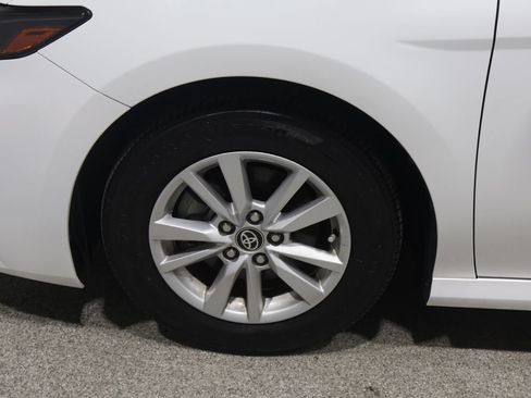 Used 2025 Toyota Camry LE FWD image 8