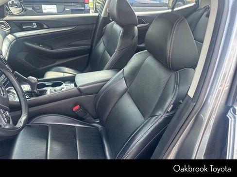 Used 2022 Nissan Maxima SV w/ Floor Mat Group FWD image 12