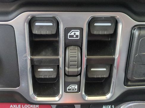 Used 2025 Jeep Wrangler Unlimited Sport S 4xe AWD/4WD image 25