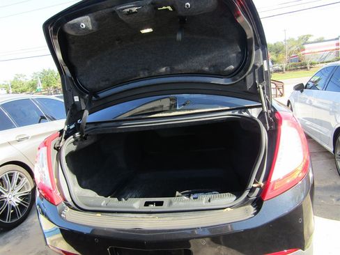 Used 2014 Lincoln MKS w/ Equipment Group 101A image 7