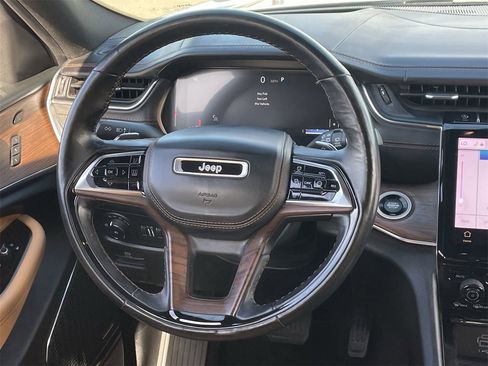 Used 2021 Jeep Grand Cherokee L Summit w/ Advanced Protech Group IV image 13