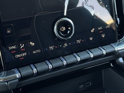 New 2026 GMC Yukon XL Elevation w/ LPO, Floor Liner Package image 13