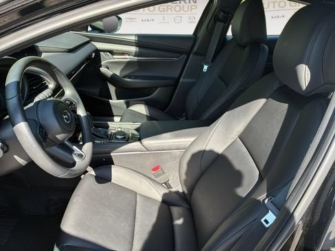 Used 2025 MAZDA MAZDA3 s FWD image 9
