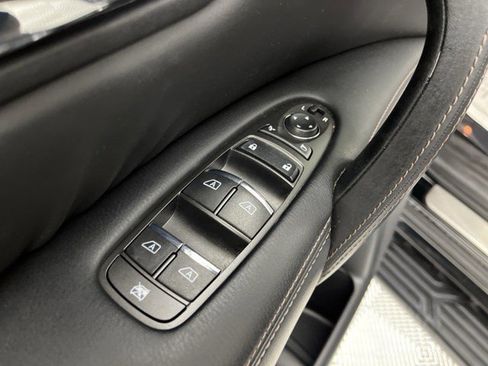 Used 2023 Nissan Armada Platinum w/ Captain's Chairs Package image 28