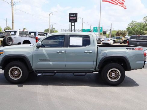 Used 2023 Toyota Tacoma TRD Off-Road w/ Black Out Package (TMS) AWD/4WD image 6
