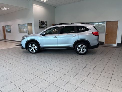 Used 2025 Subaru Ascent Premium image 5