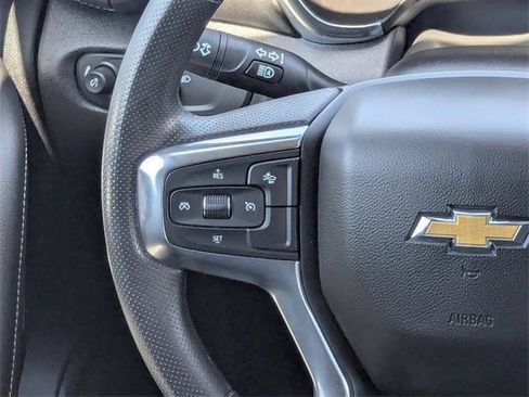 Used 2025 Chevrolet Blazer LT image 19