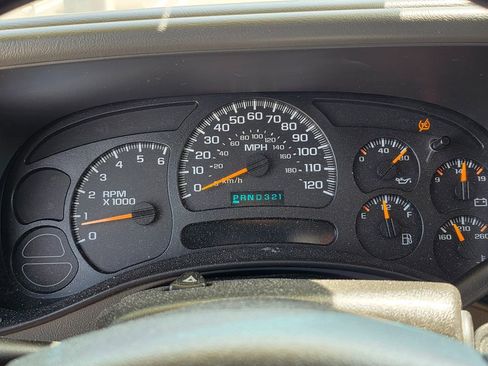 Used 2005 Chevrolet Avalanche Z71 w/ Preferred Equipment Group image 24