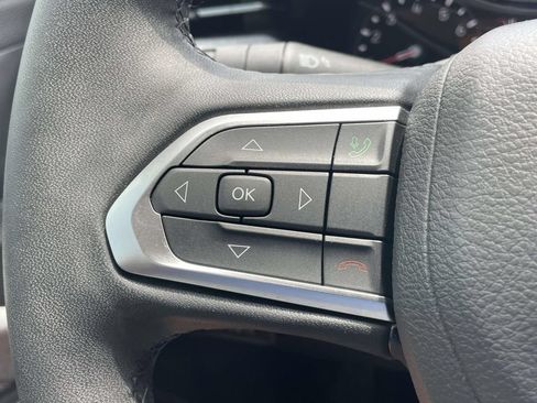 Used 2024 Jeep Compass Latitude AWD/4WD image 23