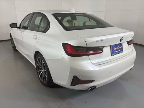 Used 2022 BMW 330i xDrive Sedan w/ Driving Assistance Package image 6