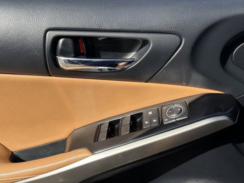 Used 2014 Lexus IS 250 w/ Navigation Package RWD image 23