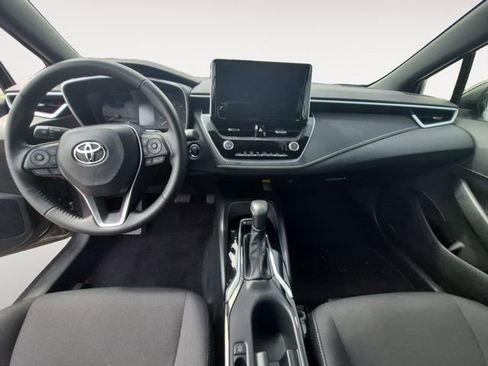 Used 2025 Toyota Corolla SE w/ SE Package FWD image 10