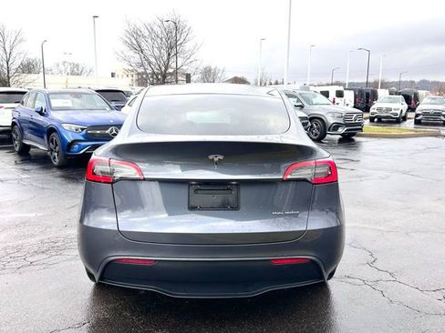 Used 2023 Tesla Model Y Long Range image 7