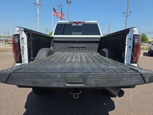 Used 2024 GMC Sierra 2500 AT4X w/ AT4X AEV Edition AWD/4WD image 14