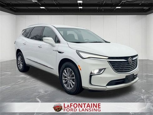 Used 2024 Buick Enclave Premium image 8
