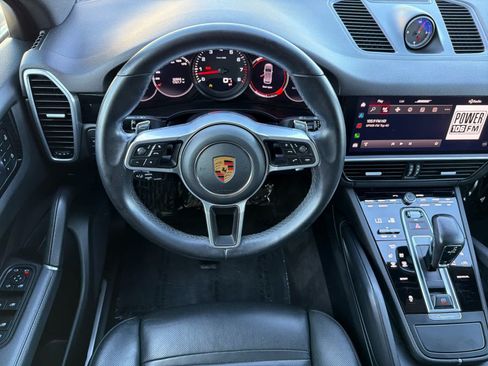 Certified 2023 Porsche Cayenne AWD/4WD image 15