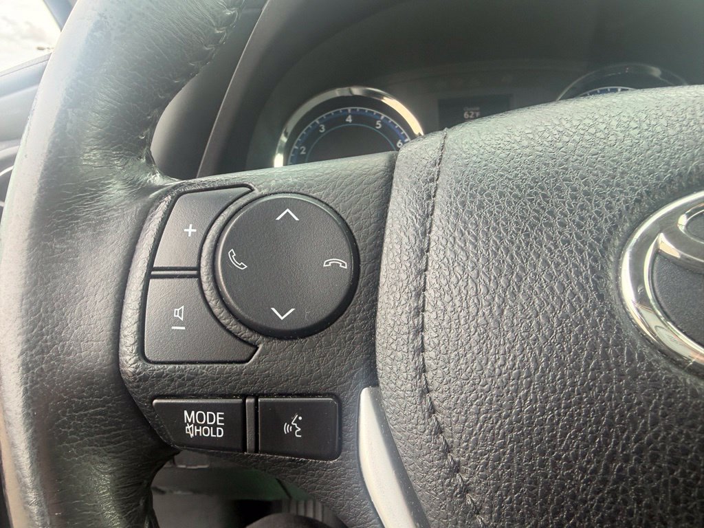 Used 2018 Toyota Corolla SE FWD image 20
