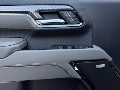 Certified 2025 Chevrolet Silverado 2500 ZR2 w/ Technology Package image 11