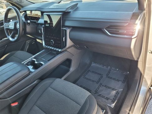 Certified 2025 GMC Acadia Elevation image 18