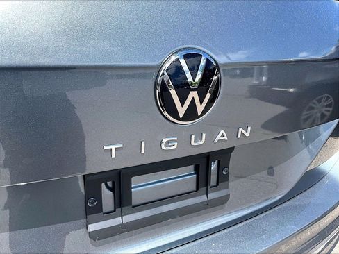 Used 2024 Volkswagen Tiguan SE AWD/4WD image 27